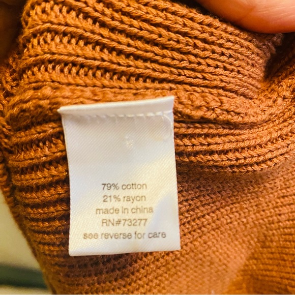 Elizabeth and James Coffee Cafe Sleeveless Sweater - Picture 5 of 6